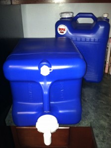 Aqua Tainer 7-gallon